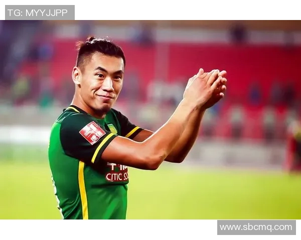 张呈栋精彩抢断助力球队逆转胜利展现出色防守能力与比赛智慧 张呈栋精彩抢断助力球队逆转胜利展现出色防守能力与比赛智慧